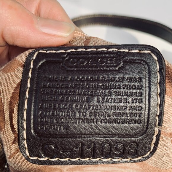 COACH Classic C Leather Fabric Purse Handbag Pocketbook Really $? - Picture 3 of 16